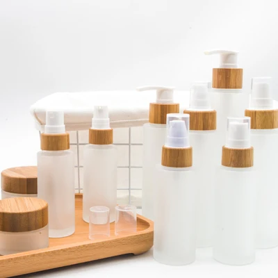 ขาย ผลิตภัณฑ์ดูแลผิวการพิมพ์หร - Luxury Skincare Essential บทวิจารณ์และราคา