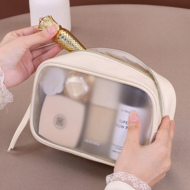 ชุดกระเป๋าแต่งหน้าหรูหราแบบกึ่ - Luxury Skincare Samples บทวิจารณ์และราคา